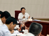 黄兴国：树立“一手抓发展一手抓安全”的理念 